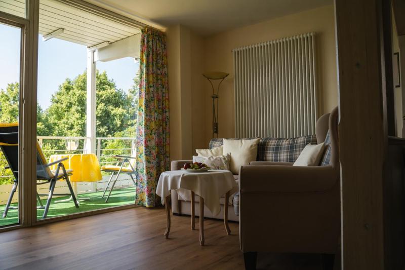 Haus Am Kurpark Apartment บัดเบียร์นบาค ภายนอก รูปภาพ